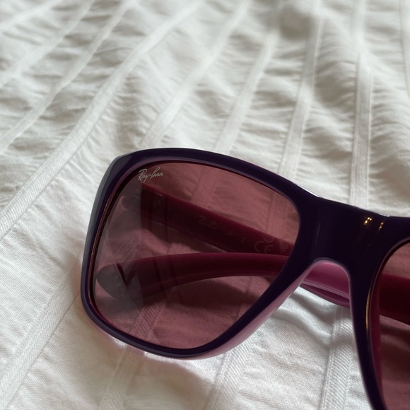 Ray Ban Youth Wayfarer Sunglasses - Picture 4 of 5